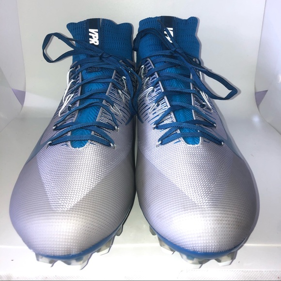 Nike Football Cleats - Picture 1 of 5